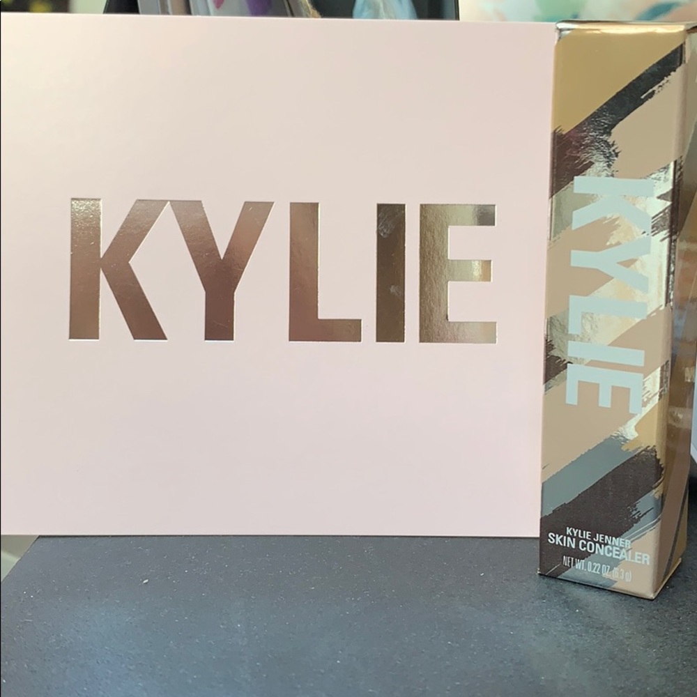 NWT kylie cosmetics concealer